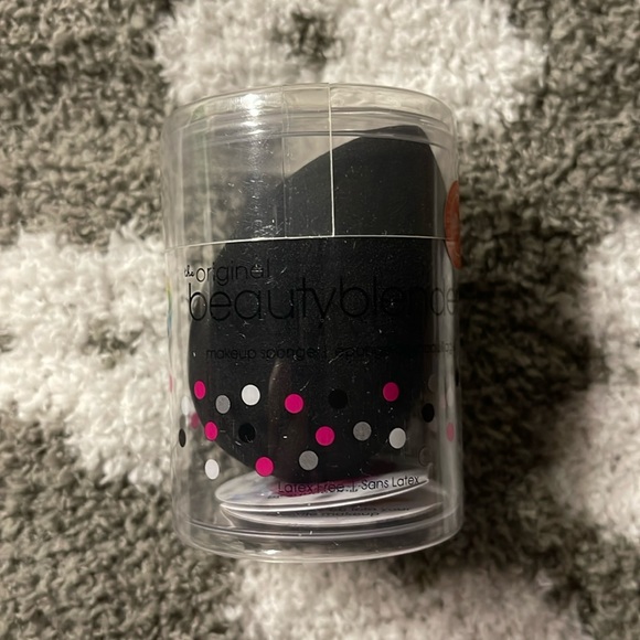 SALE🤍🤍🤍The original beauty blender - Picture 3 of 4